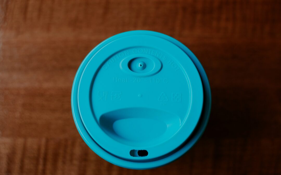 Gobelets à usage unique : quelles alternatives pour un été plus durable?